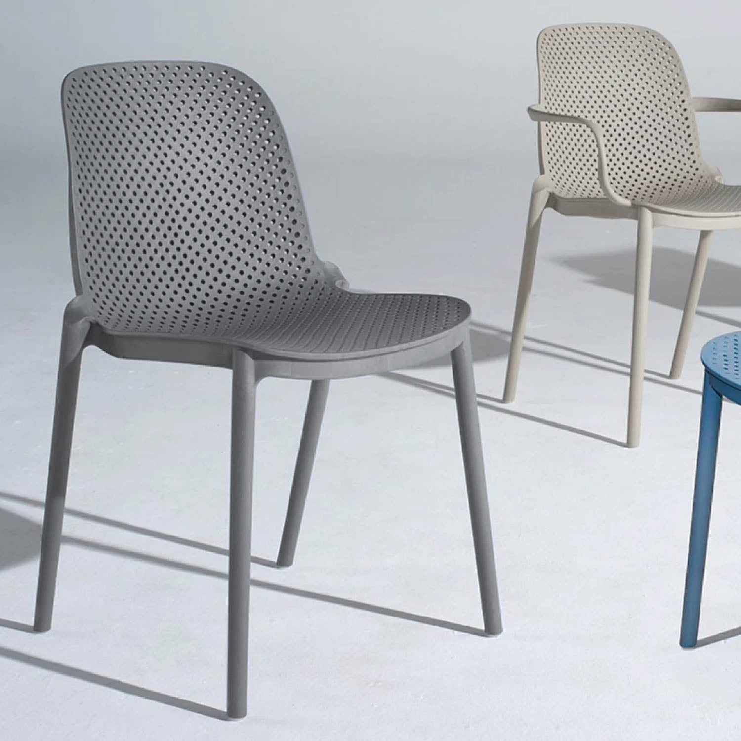 Silla Plástica Vera Gris Oscuro